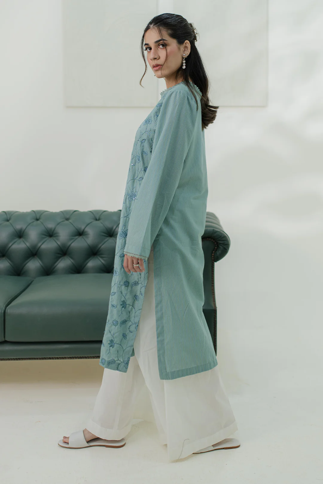 Embroidered Kurta - 1870 - Image 3