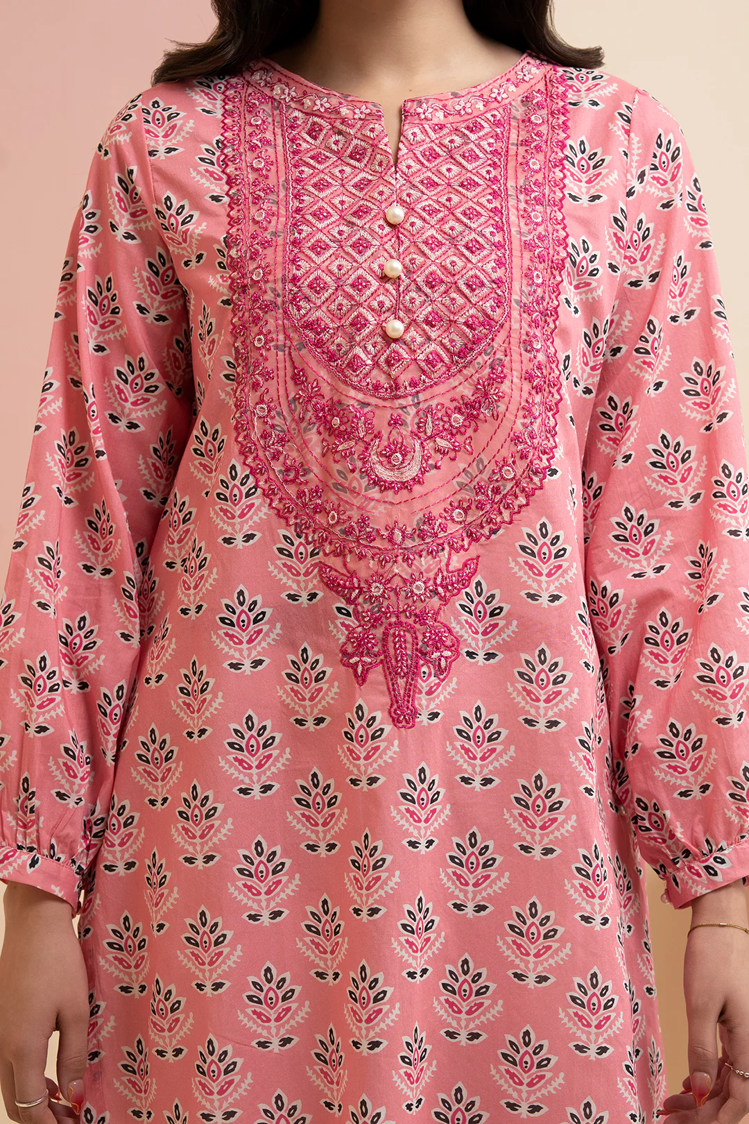 Embroidered Kurta - 1410 - Image 5