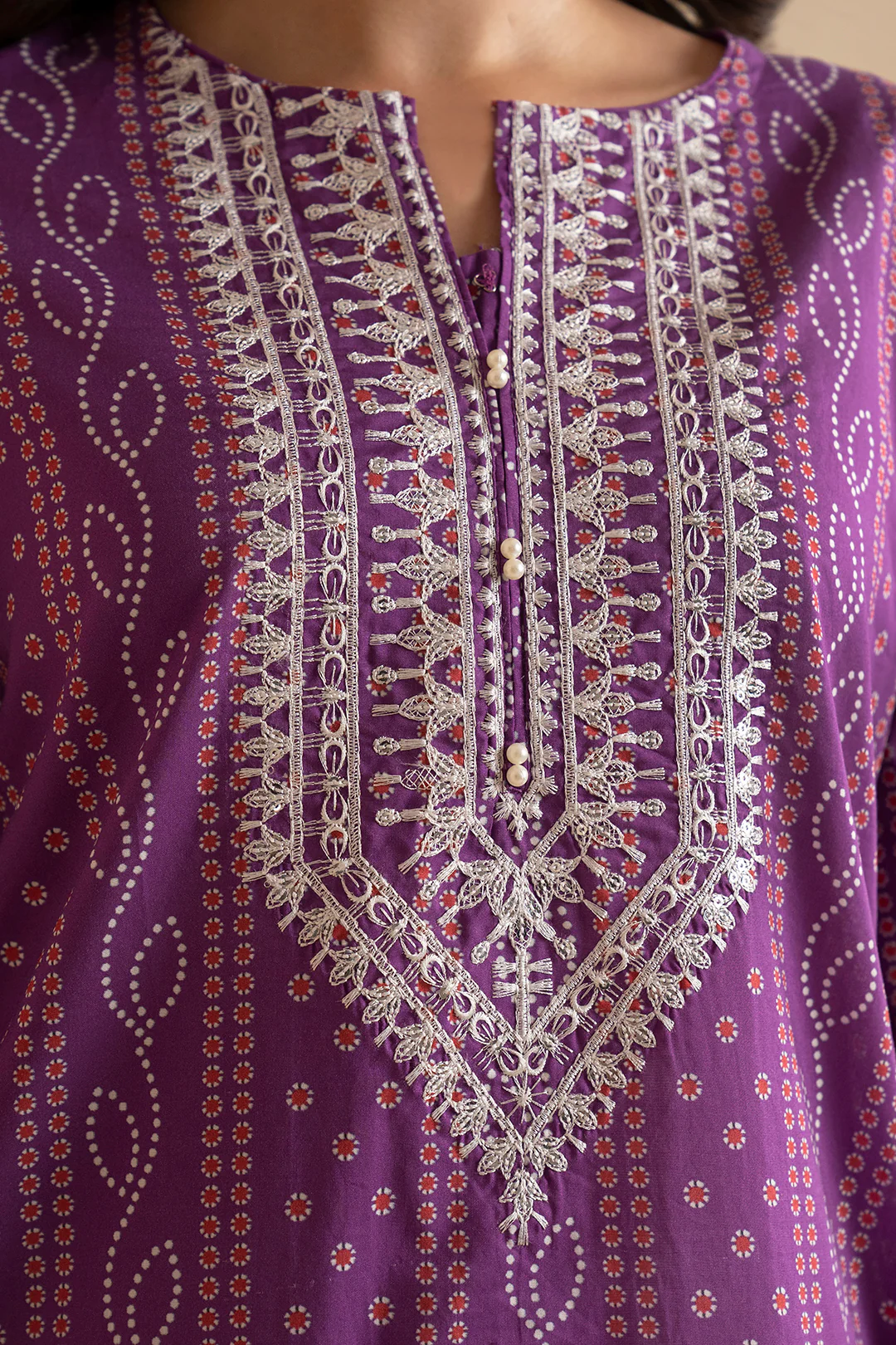 Embroidered Kurta - 1953 - Image 4