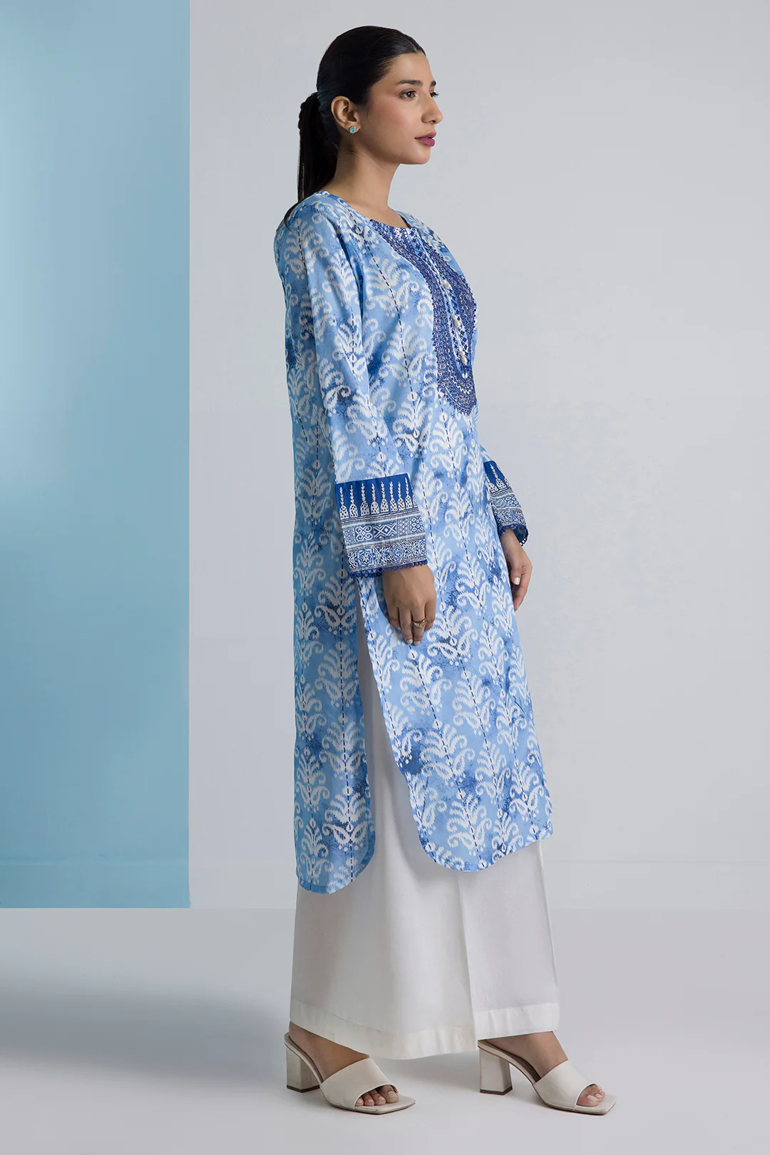 Embroidered Kurta - 1999 - Image 8