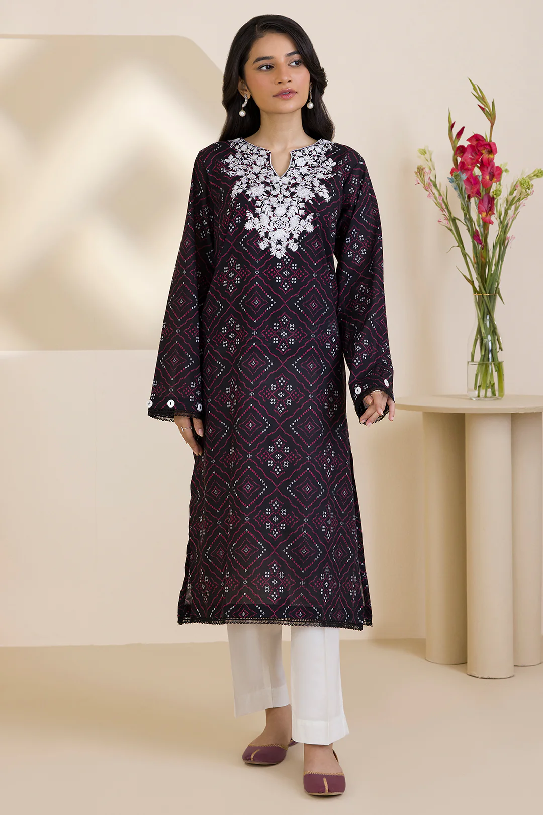 Embroidered Kurta - 2031 - Image 4