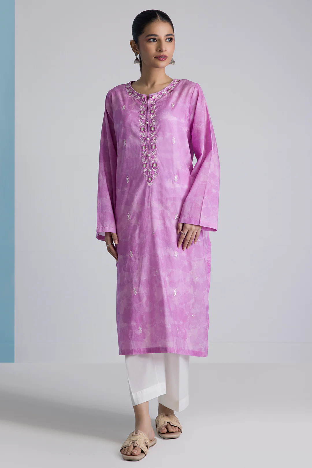 Embroidered Kurta - 2119 - Image 4
