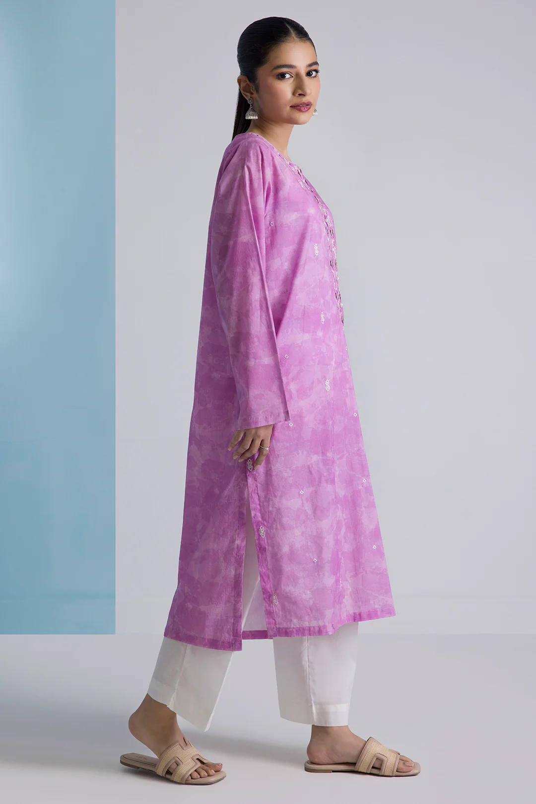 Embroidered Kurta - 2119 - Image 7