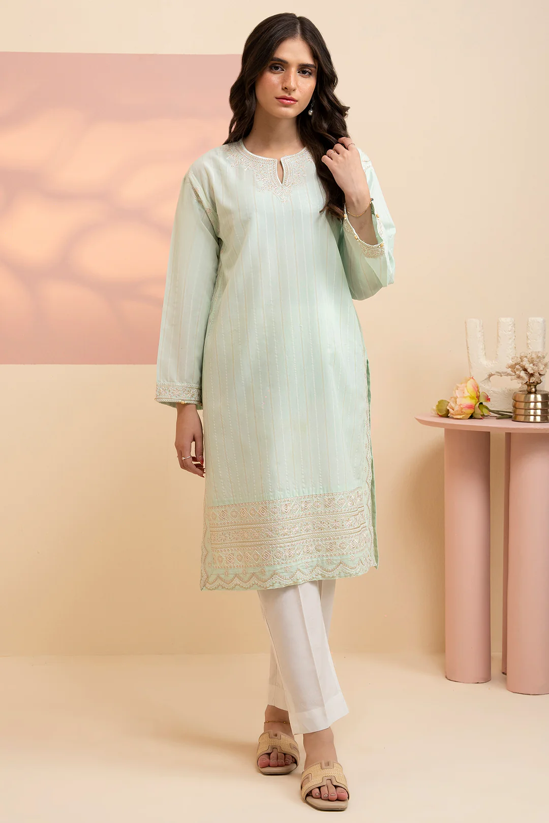 Embroidered Kurta - 2552 - Image 4