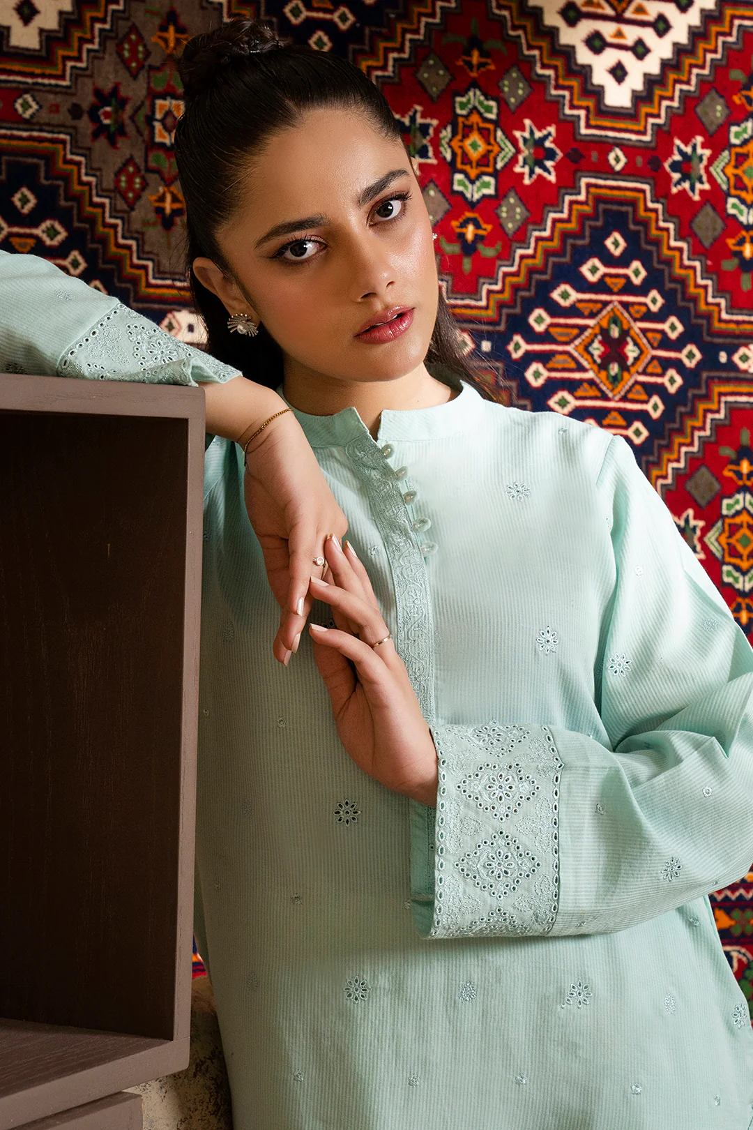 Embroidered Kurta - 2554 - Image 9