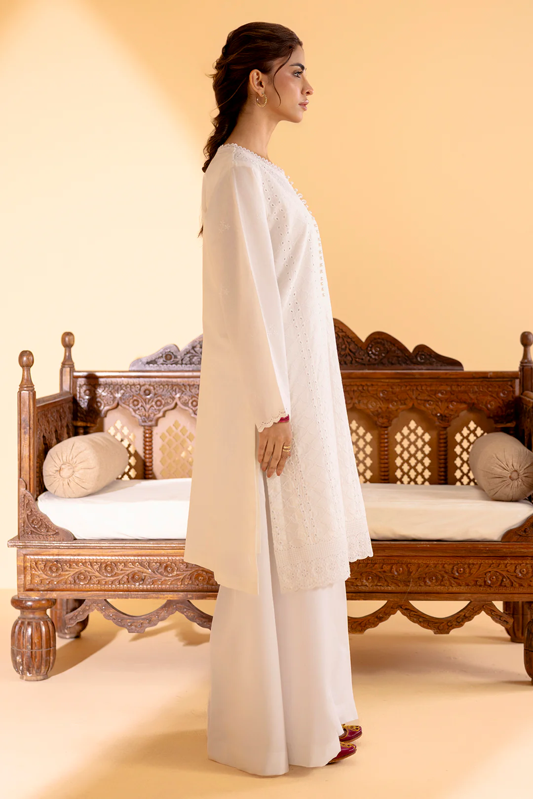 Embroidered Kurta - 2556 - Image 5