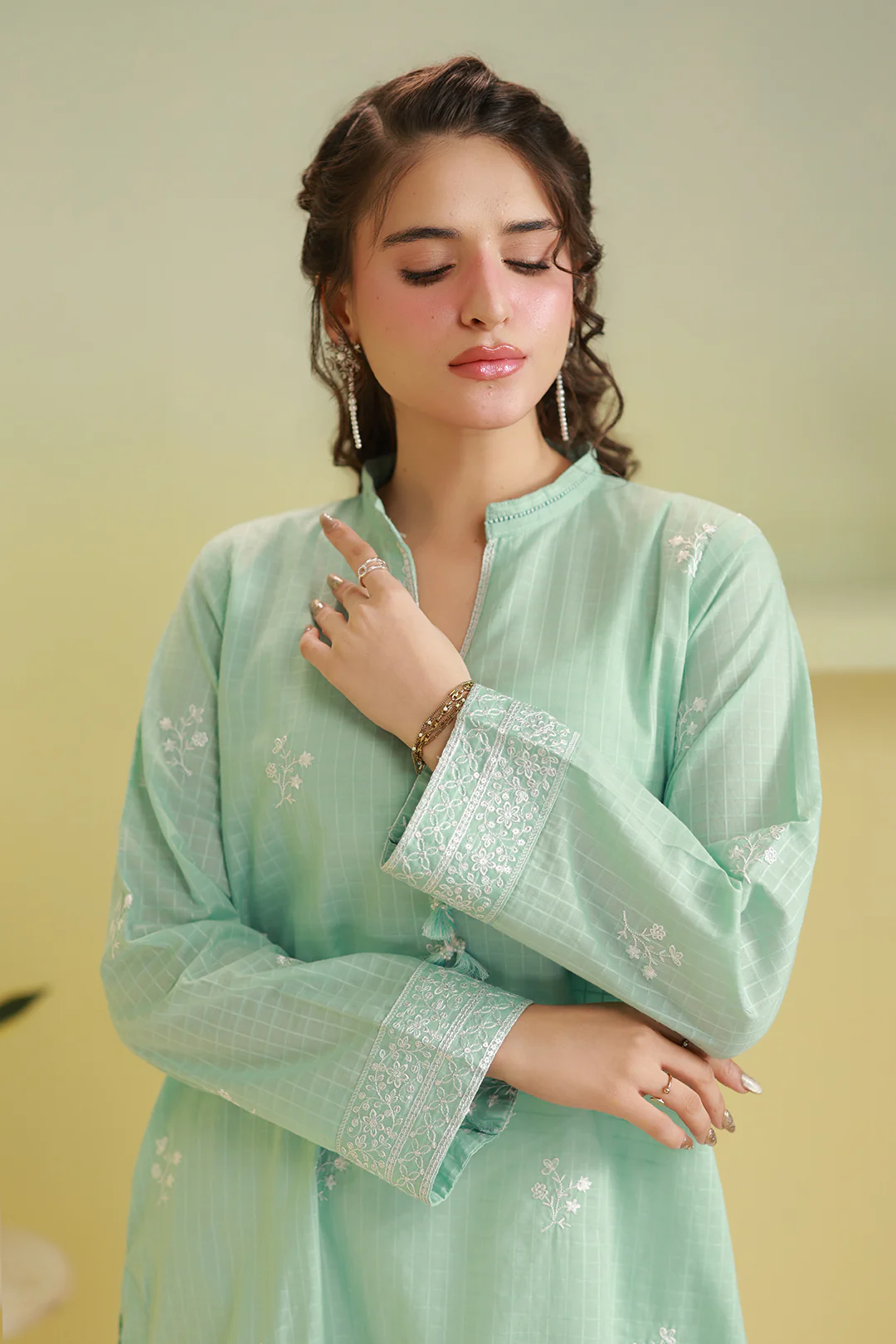 Embroidered Kurta - 2614 - Image 7