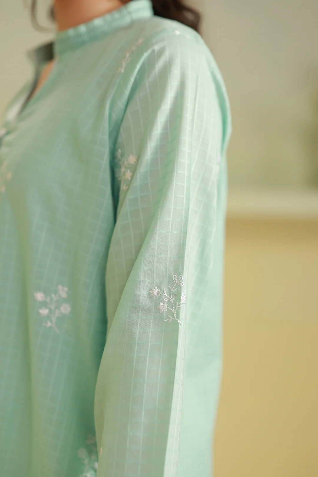Embroidered Kurta - 2614 - Image 8