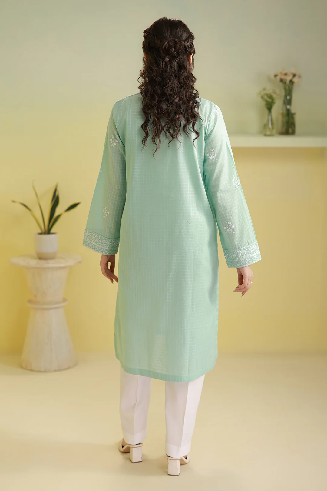 Embroidered Kurta - 2614 - Image 9