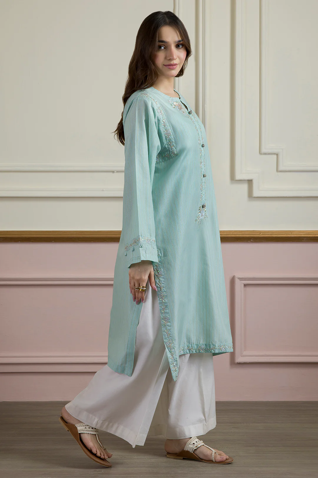 Embroidered Kurta - 2617 - Image 3