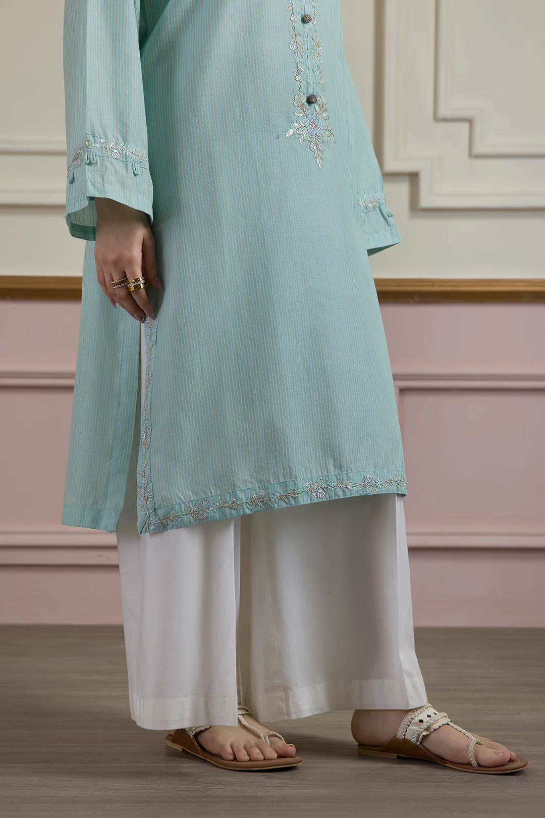 Embroidered Kurta - 2617 - Image 8