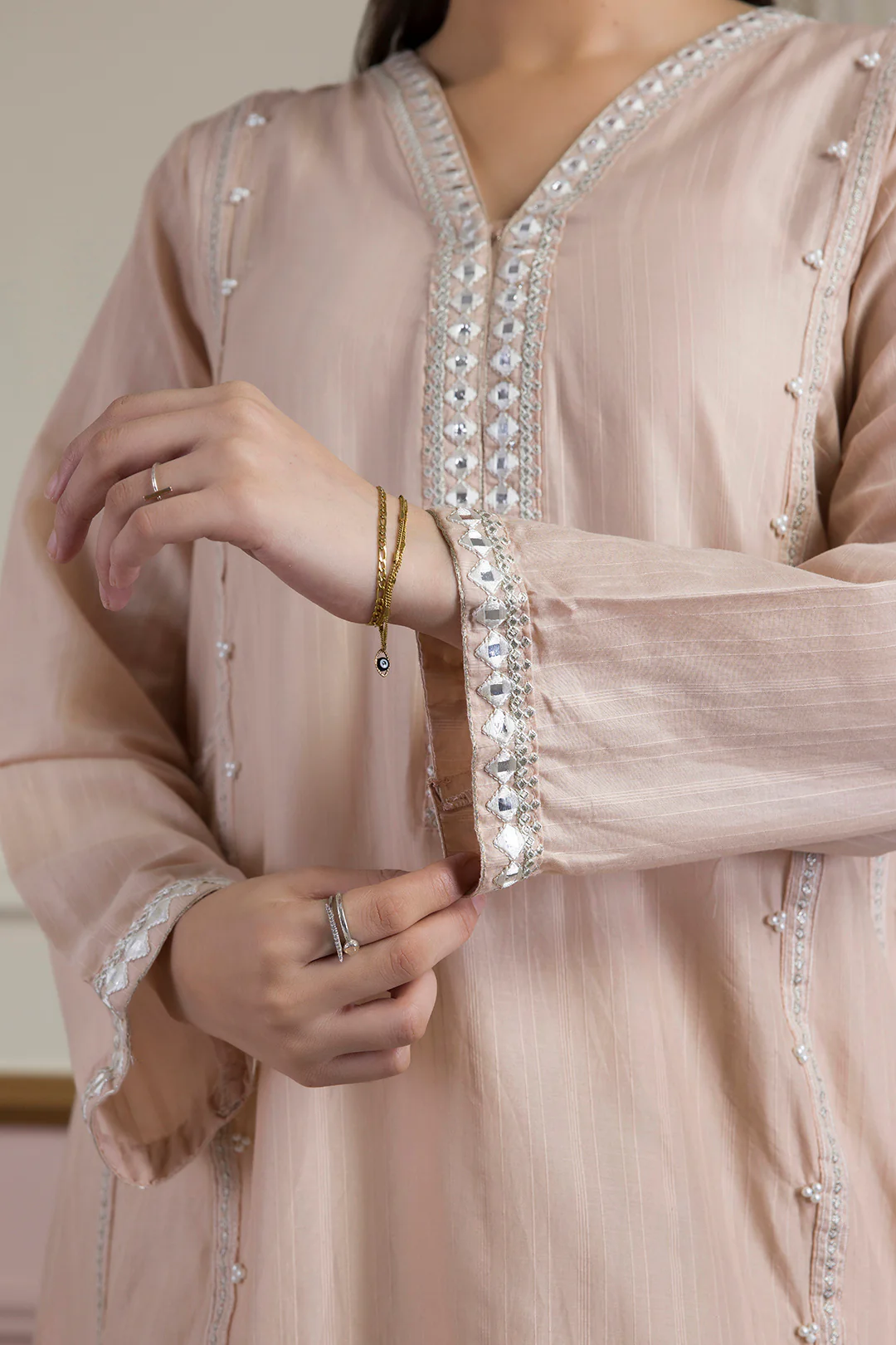Embroidered Kurta - 2620 - Image 5