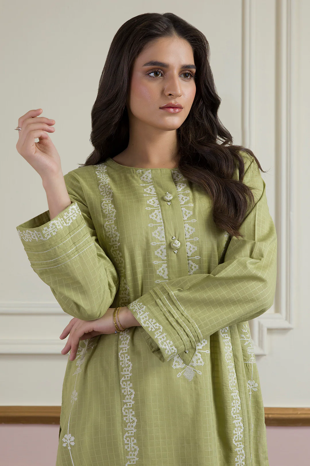 Embroidered Kurta - 2621 - Image 4