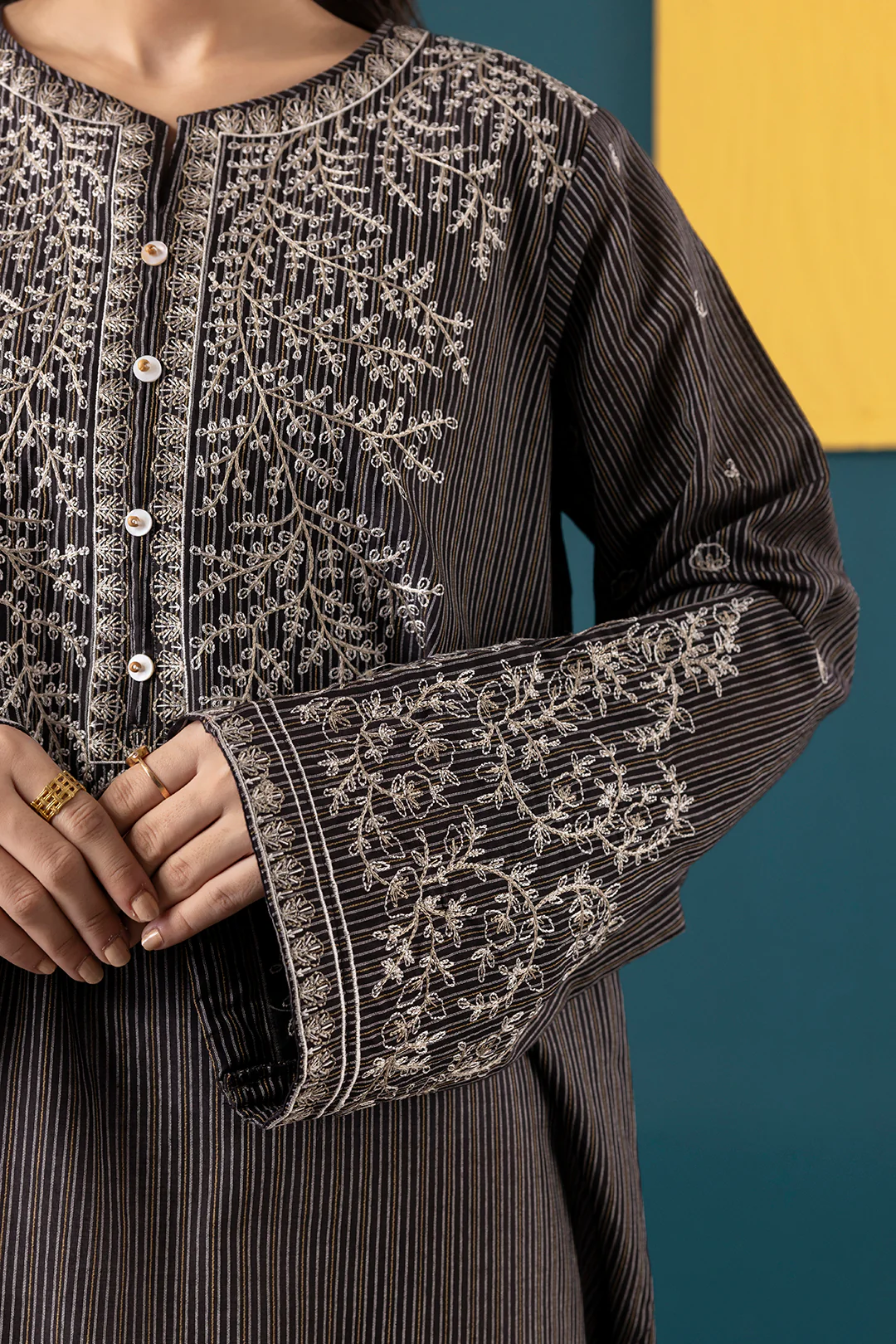 Embroidered Kurta - 2817 - Image 4