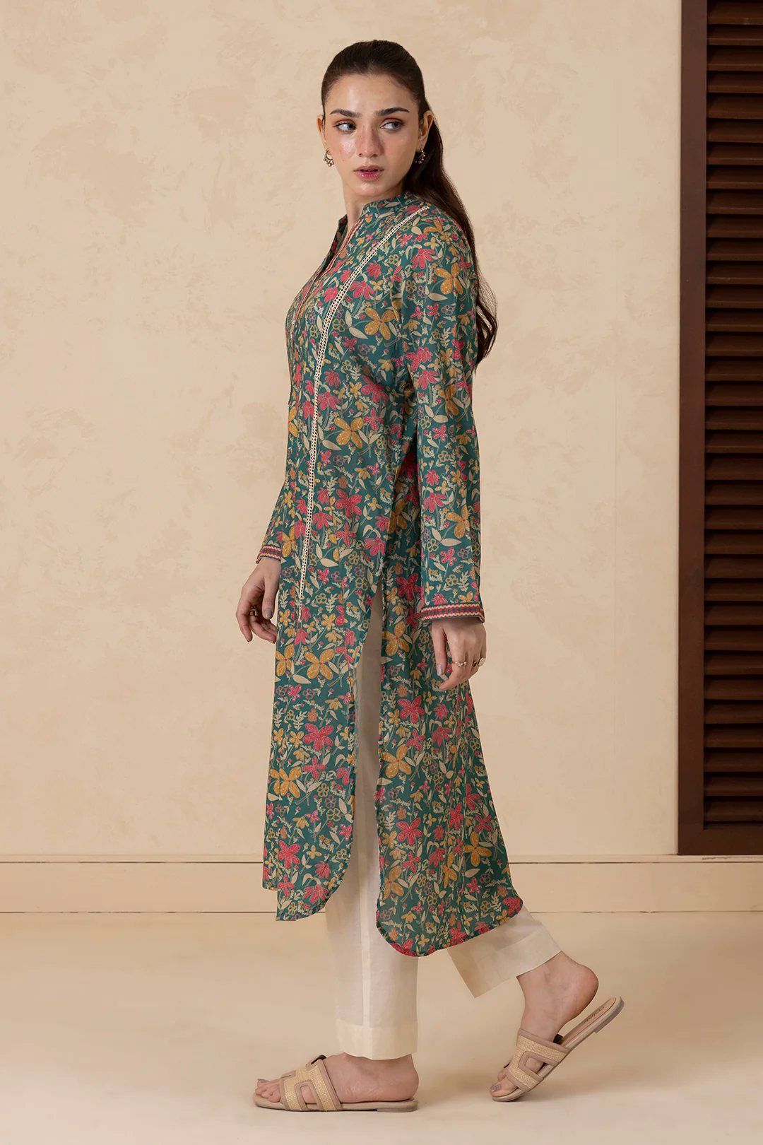 Kurta - 2004 - Image 5