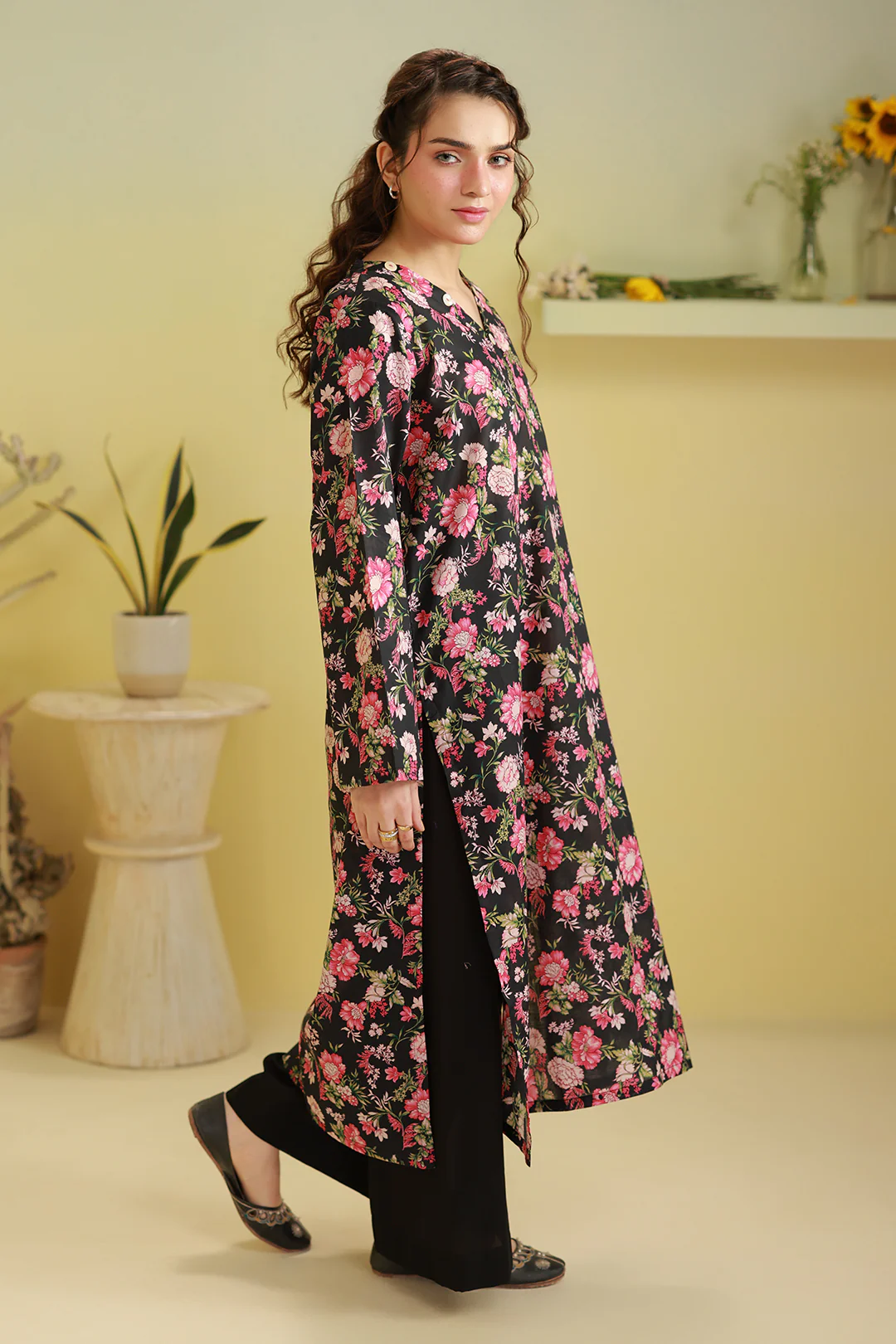 Embroidered Kurta - 3047 - Image 4