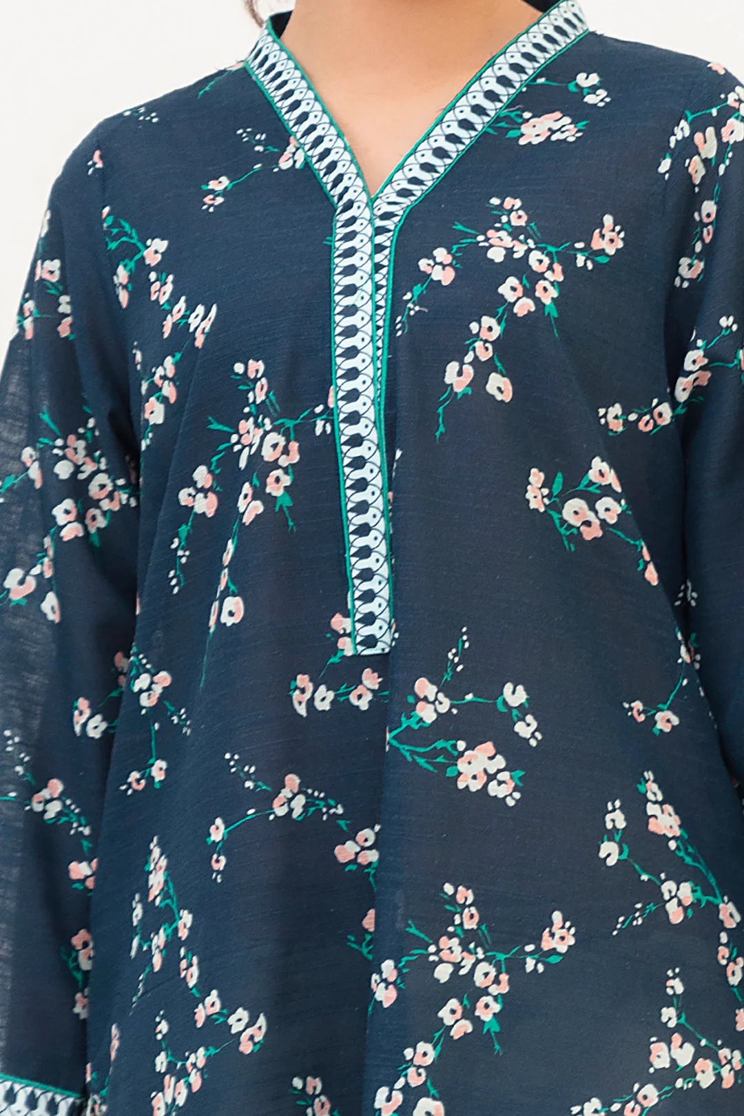 Kurta - 1422 - Image 4