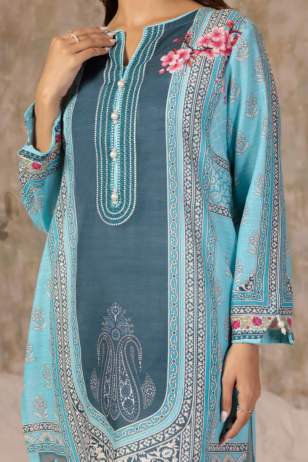 Embroidered Kurta - 2914 - Image 4