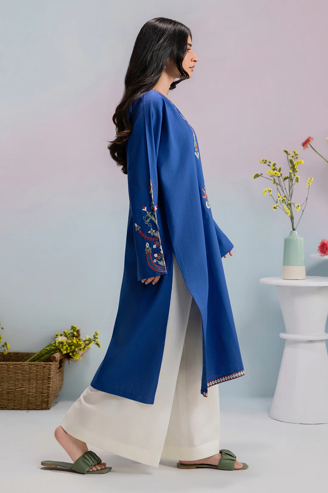 Embroidered Kurta - 2816 - Image 6