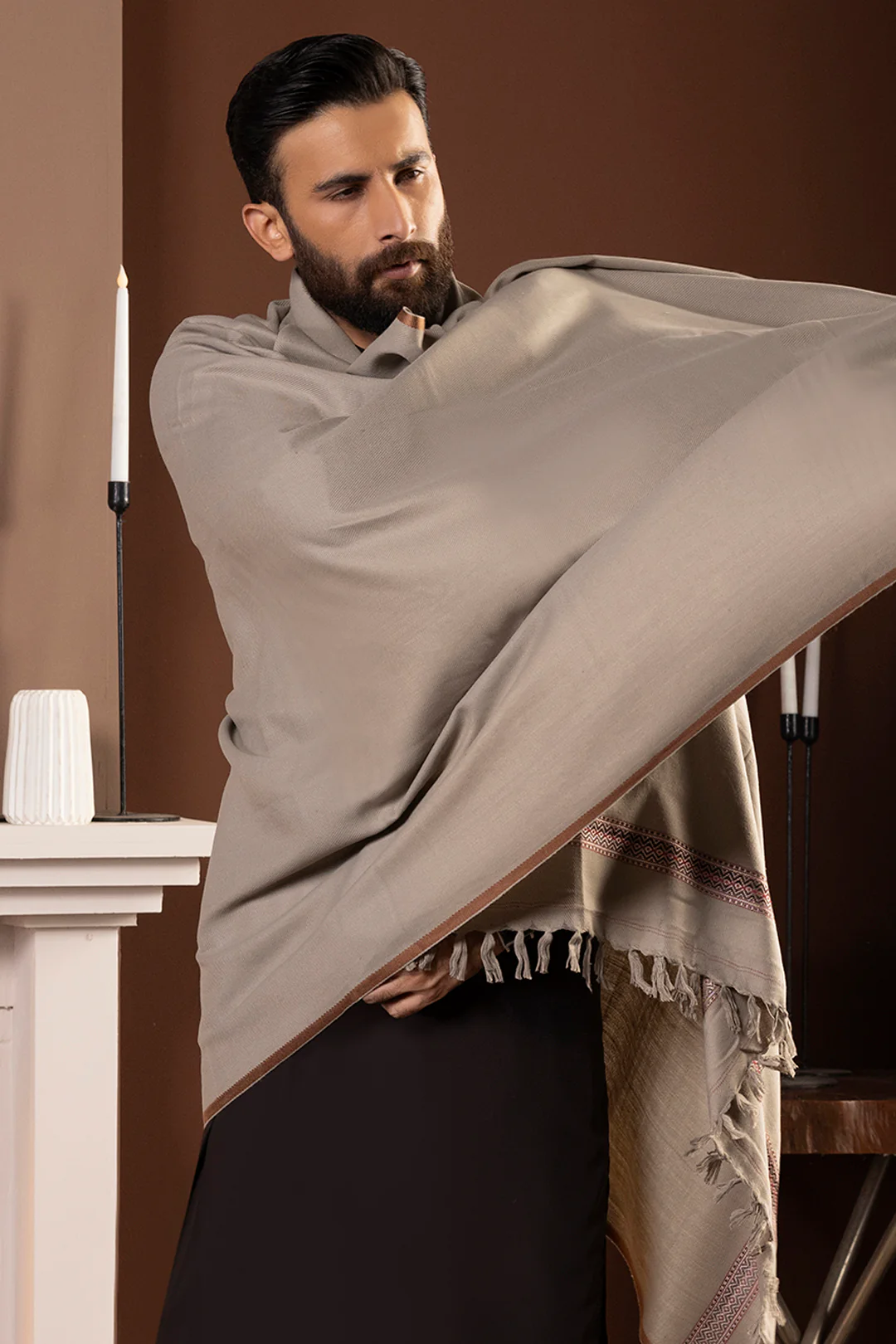 Men Shawl - 5004 - Image 4