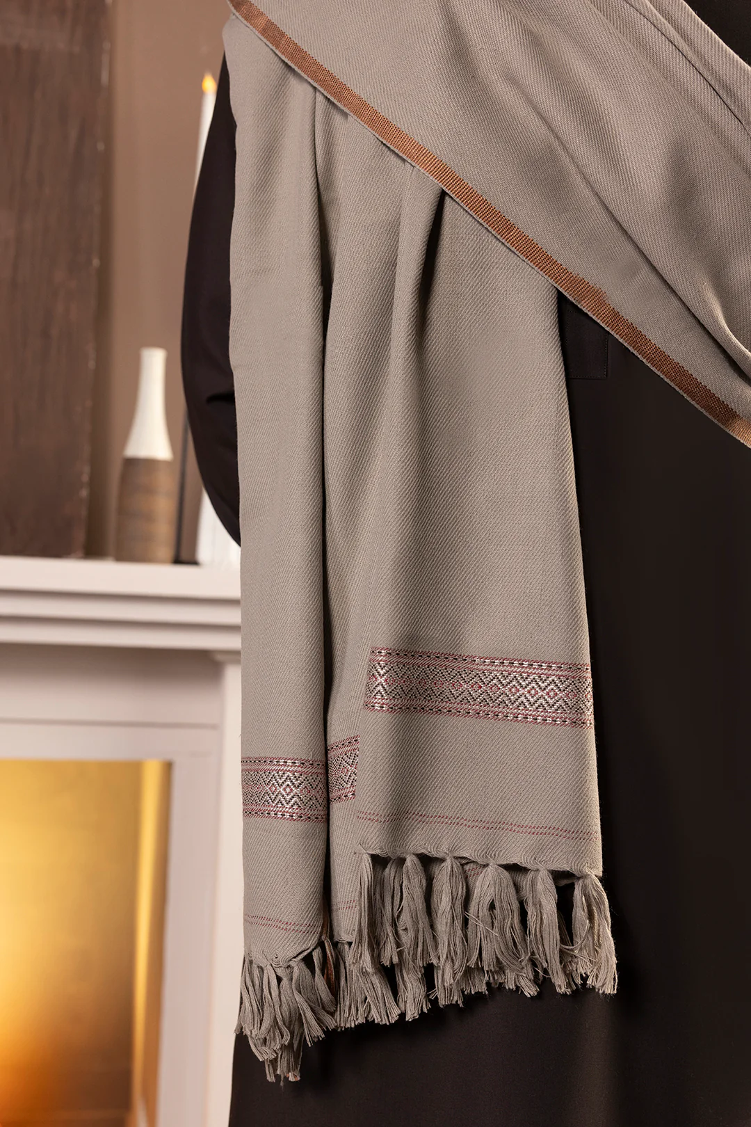 Men Shawl - 5004 - Image 5