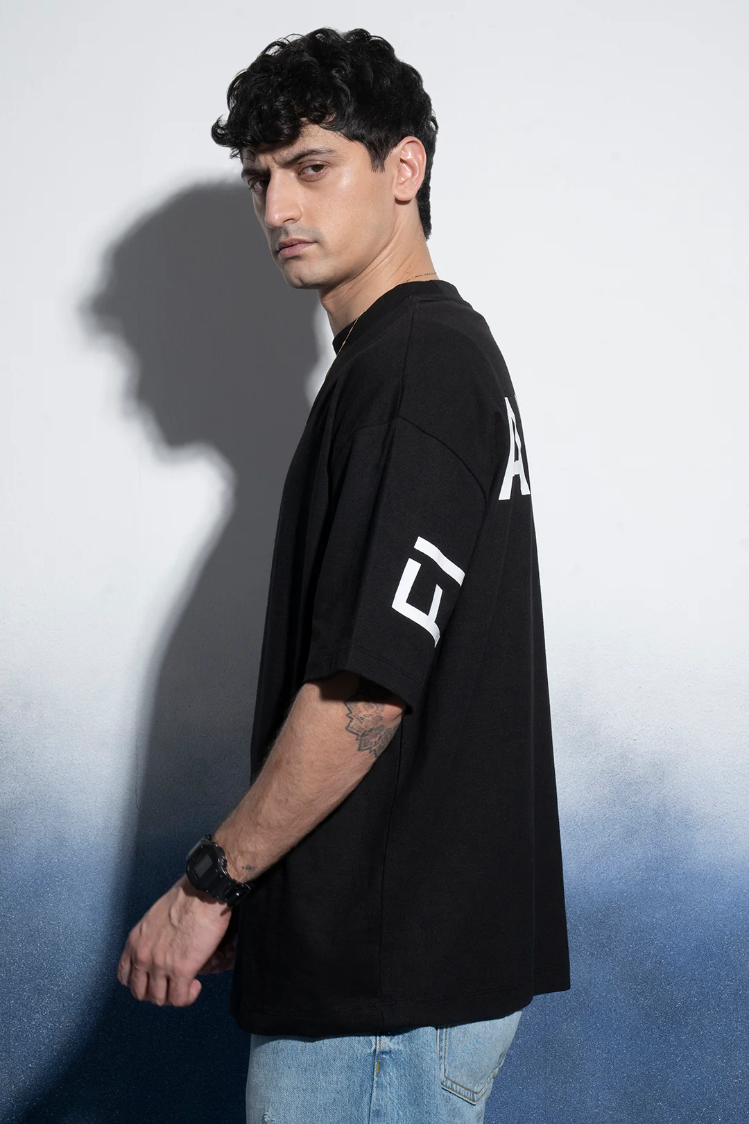 Oversized Graphic T-Shirt - D003 - Image 2