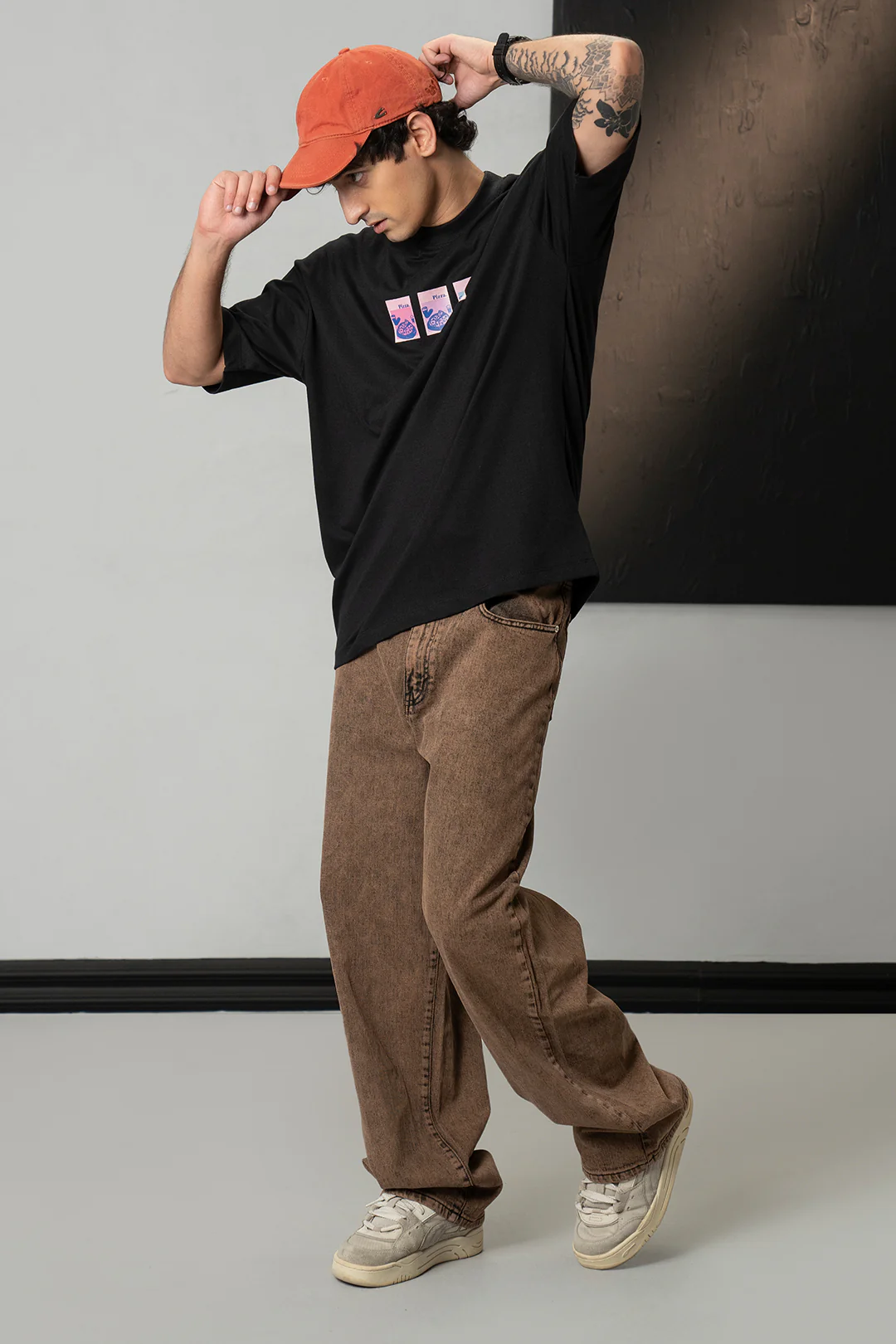 Oversized Graphic T-Shirt - D027 - Image 4