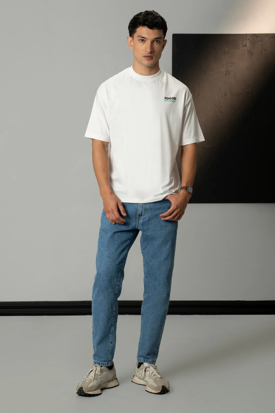 Oversized Graphic T-Shirt - D032 - Image 4
