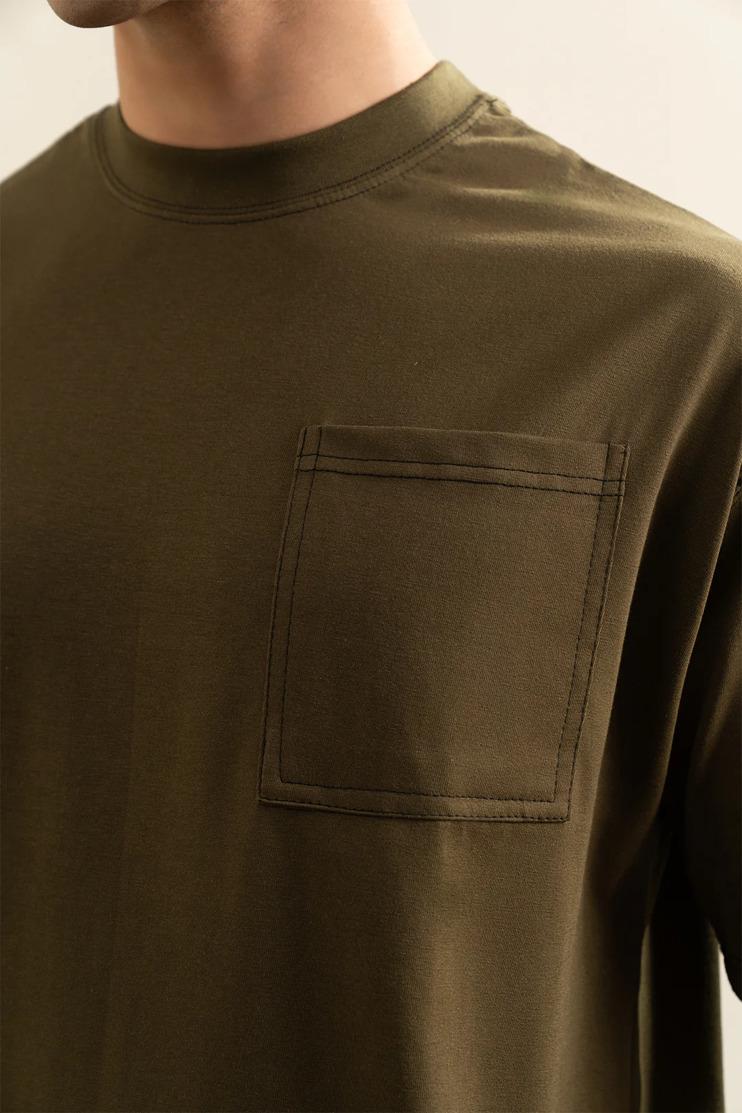 Basic Oversized Pocket T-Shirt - D052 - Image 4