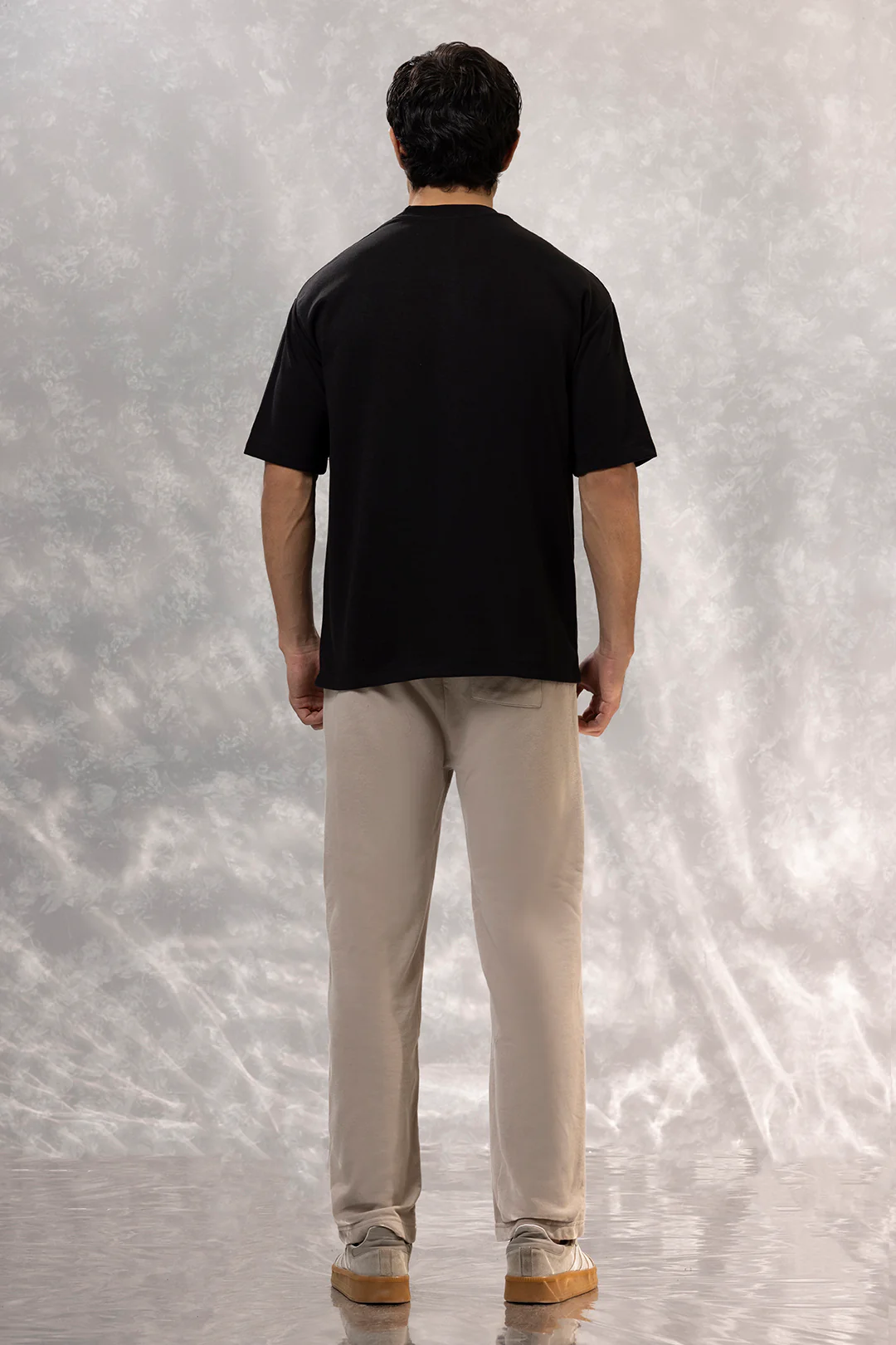 Oversized Graphic T-Shirt - D060 - Image 7