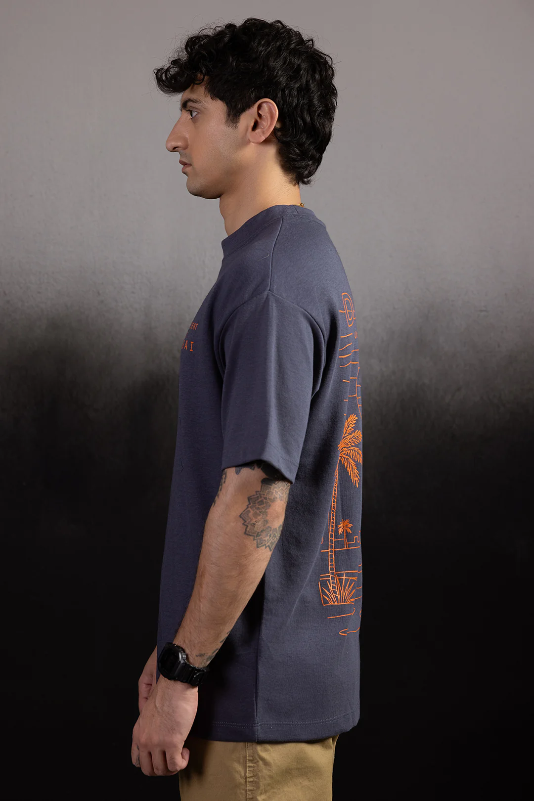 Oversized Graphic T-Shirt - D061 - Image 5