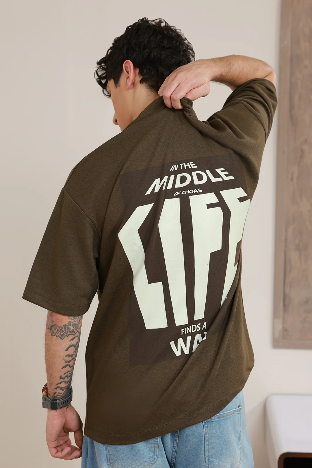 Oversized Graphic T-Shirt - D134 - Image 4