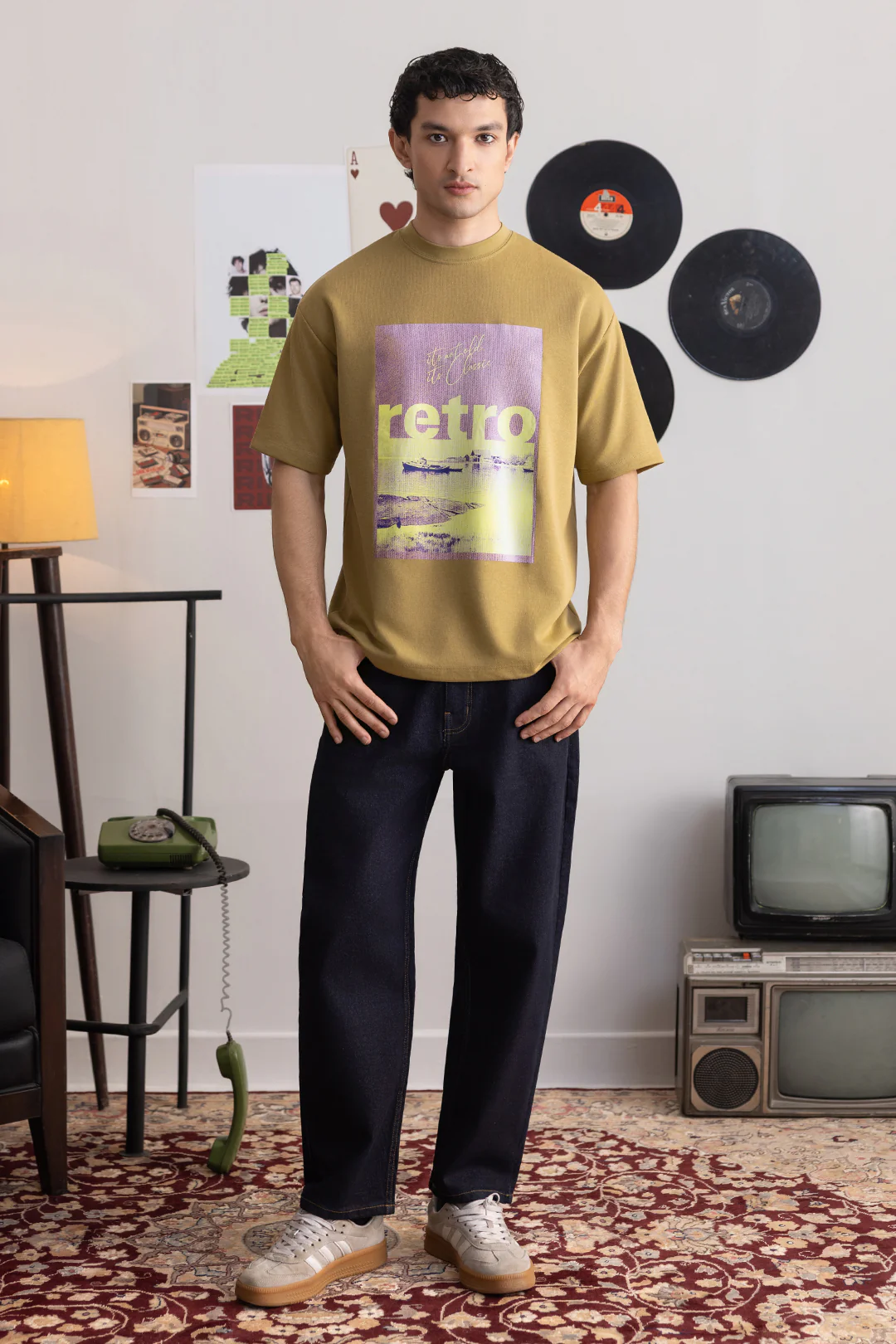 Oversized Graphic T-Shirt - D139 - Image 2