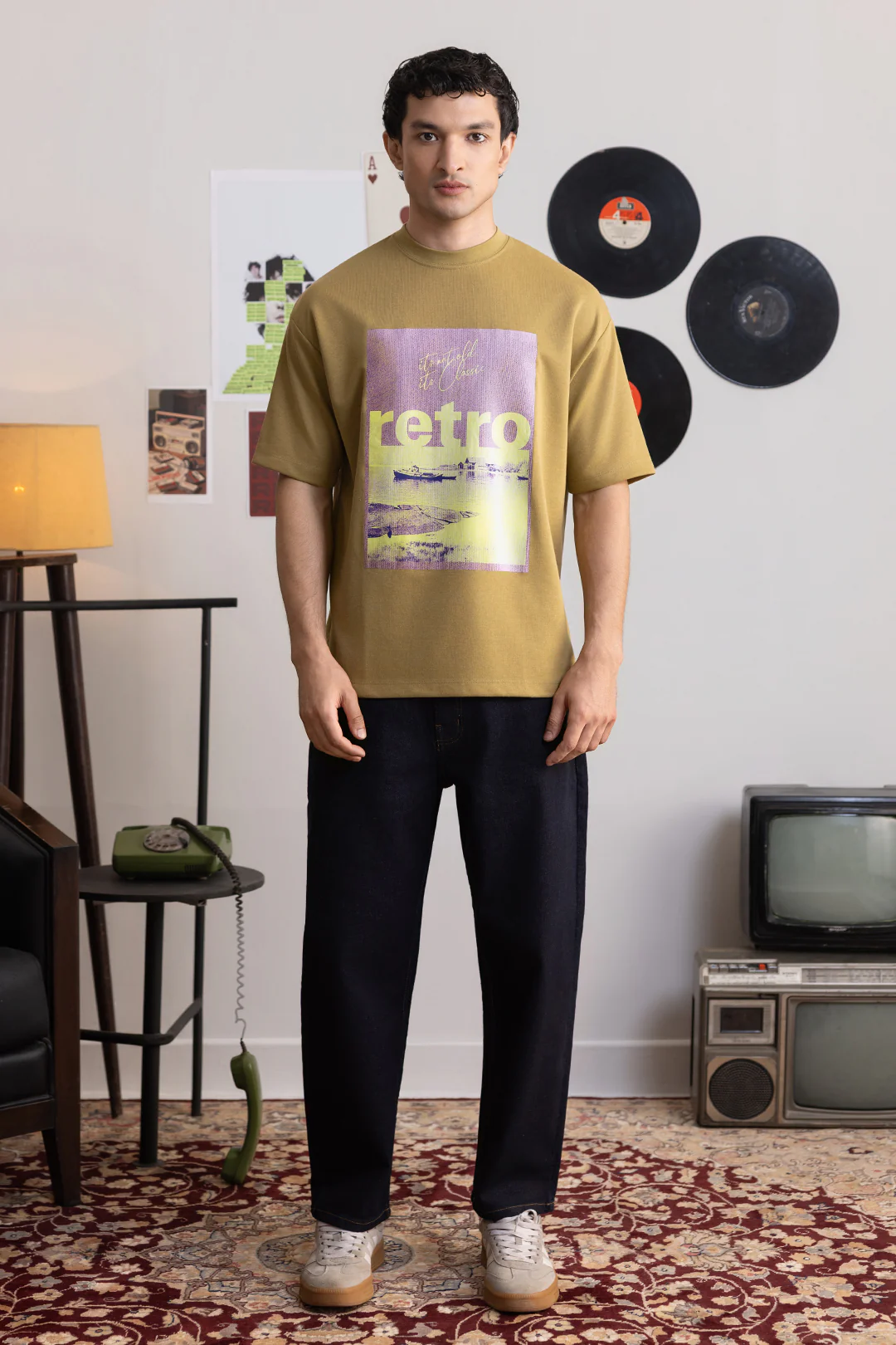 Oversized Graphic T-Shirt - D139 - Image 4
