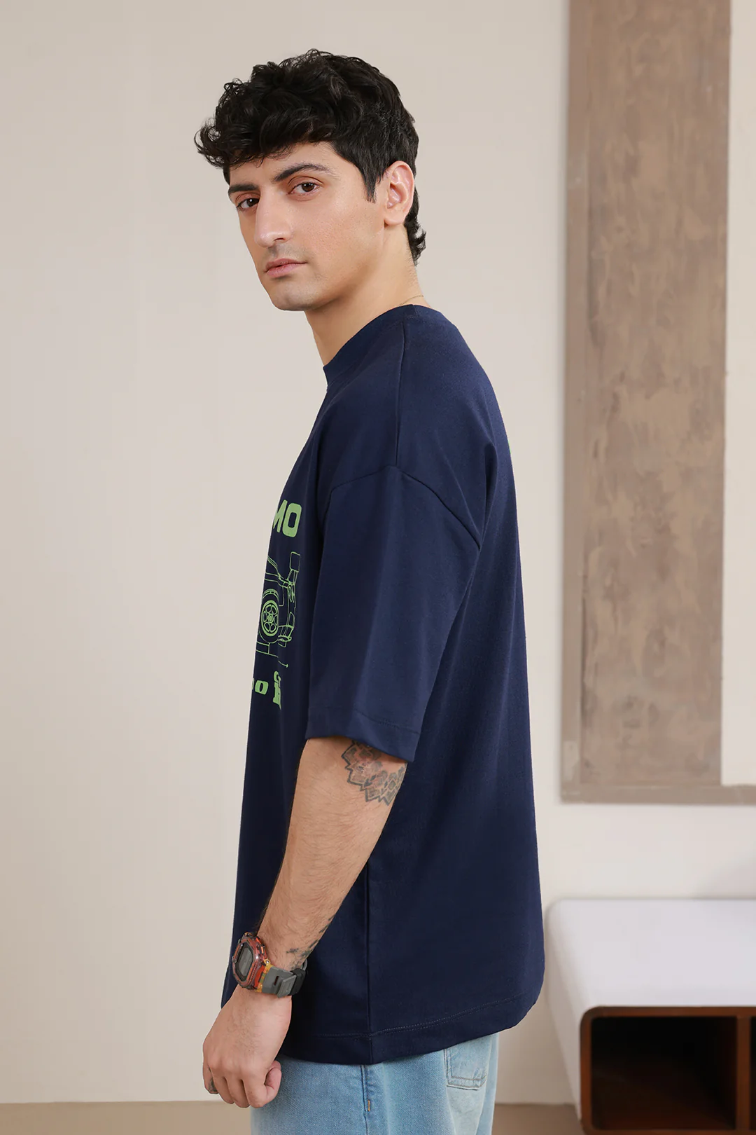 Oversized Graphic T-Shirt - D156 - Image 2