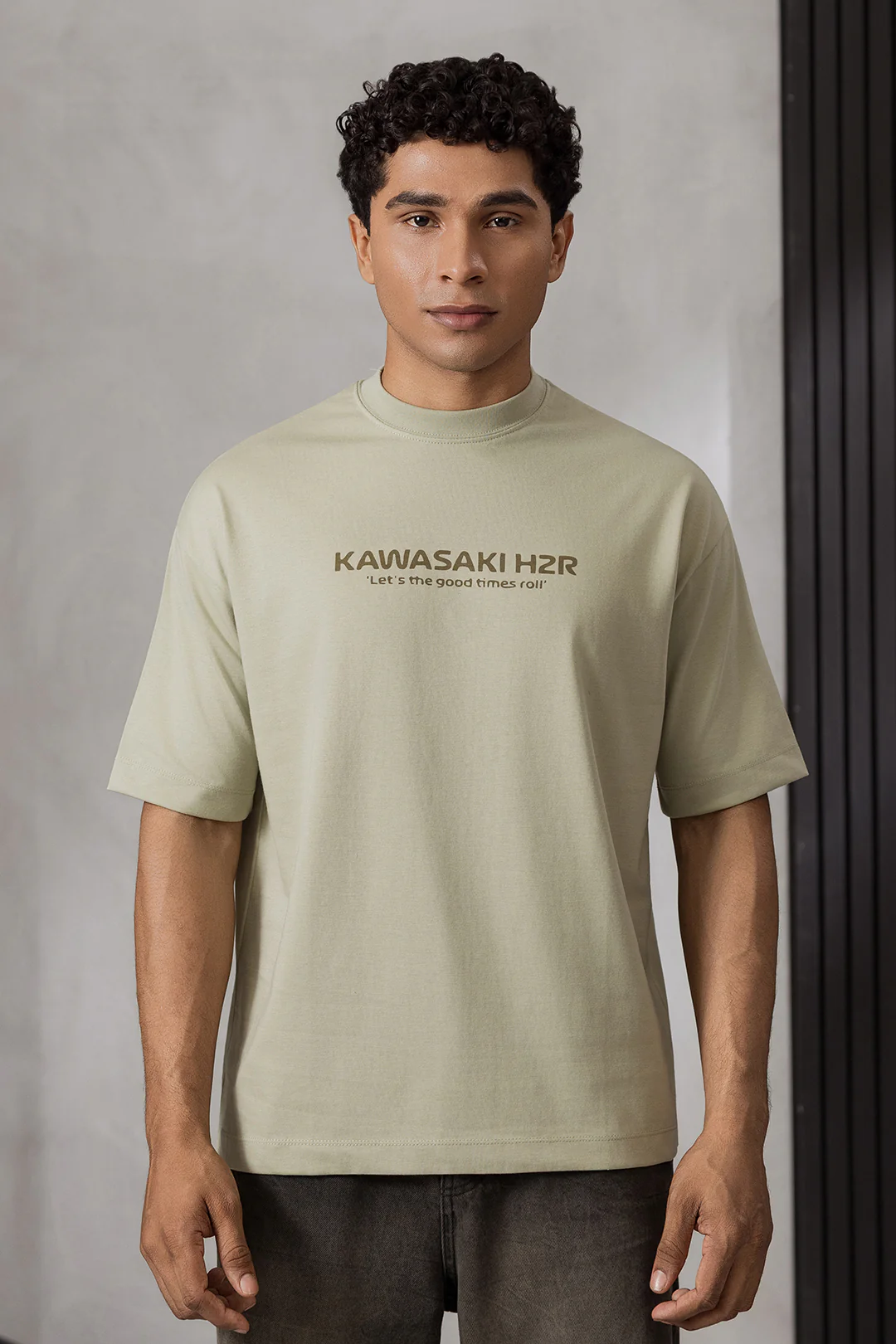 Oversized Graphic T-Shirt - D158 - Image 2
