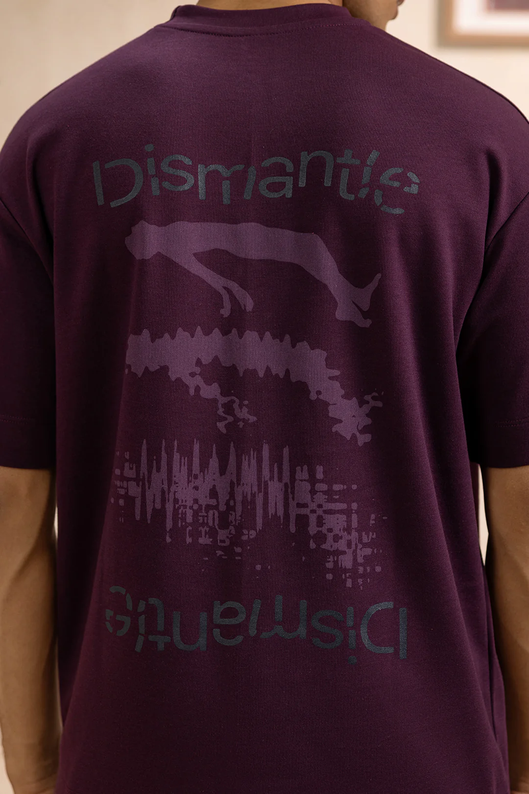 Oversized Graphic T-Shirt - D011 - Image 4