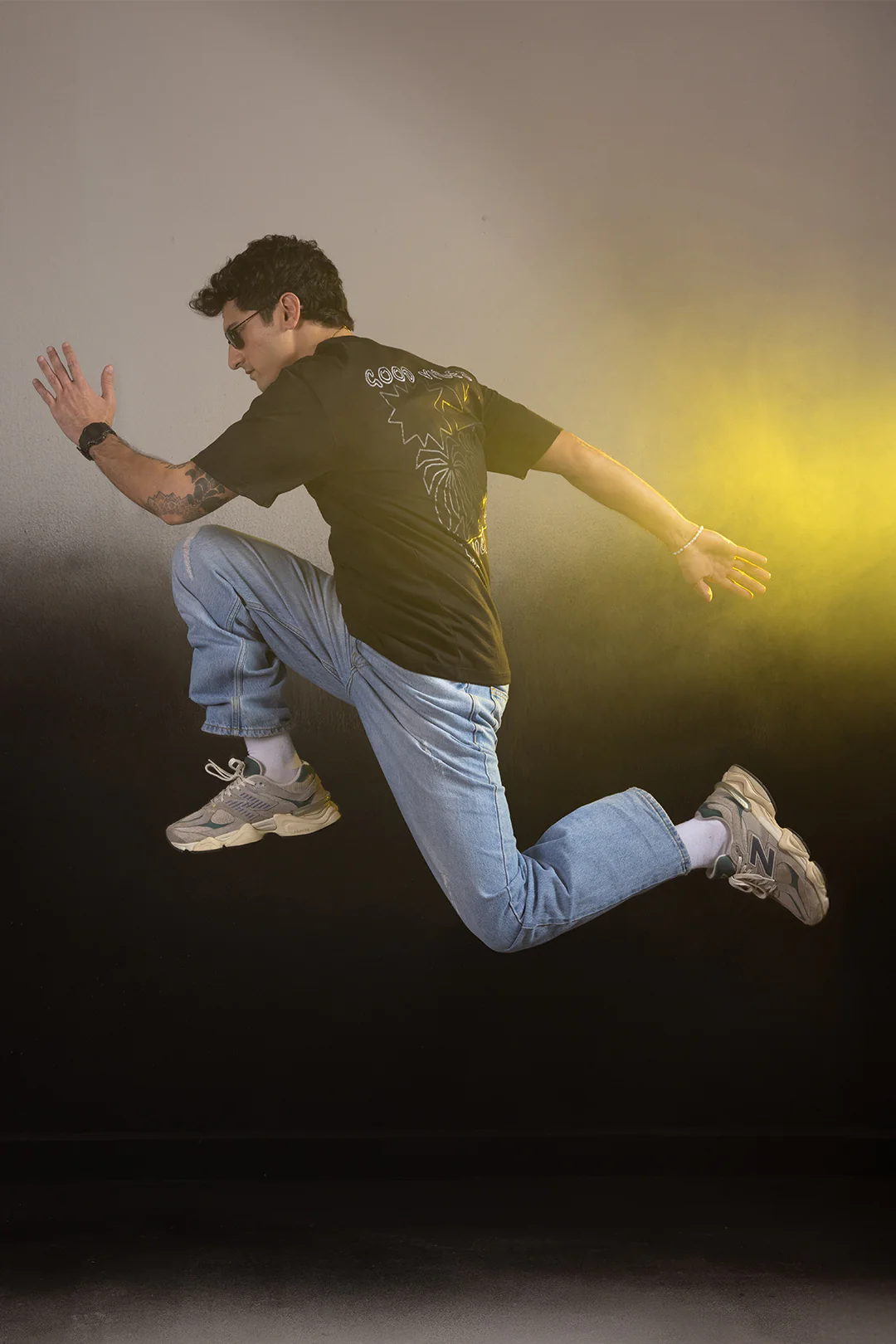 Relax Graphic T-Shirt - X370 - Image 9
