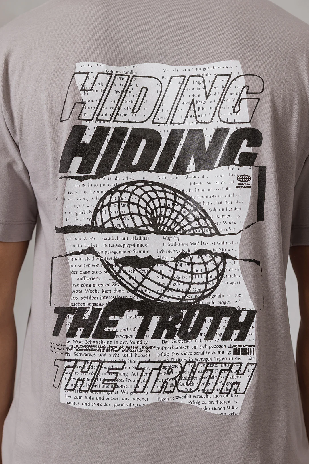 Relax Graphic T-Shirt - X095 - Image 4