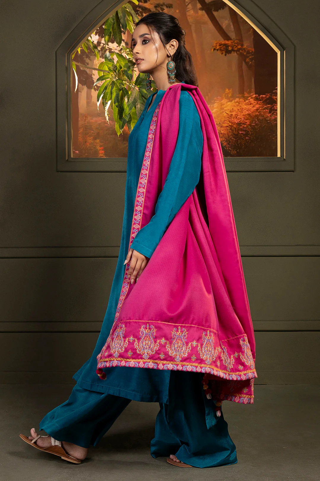 Embroidered Shawl - 0011 - Image 11