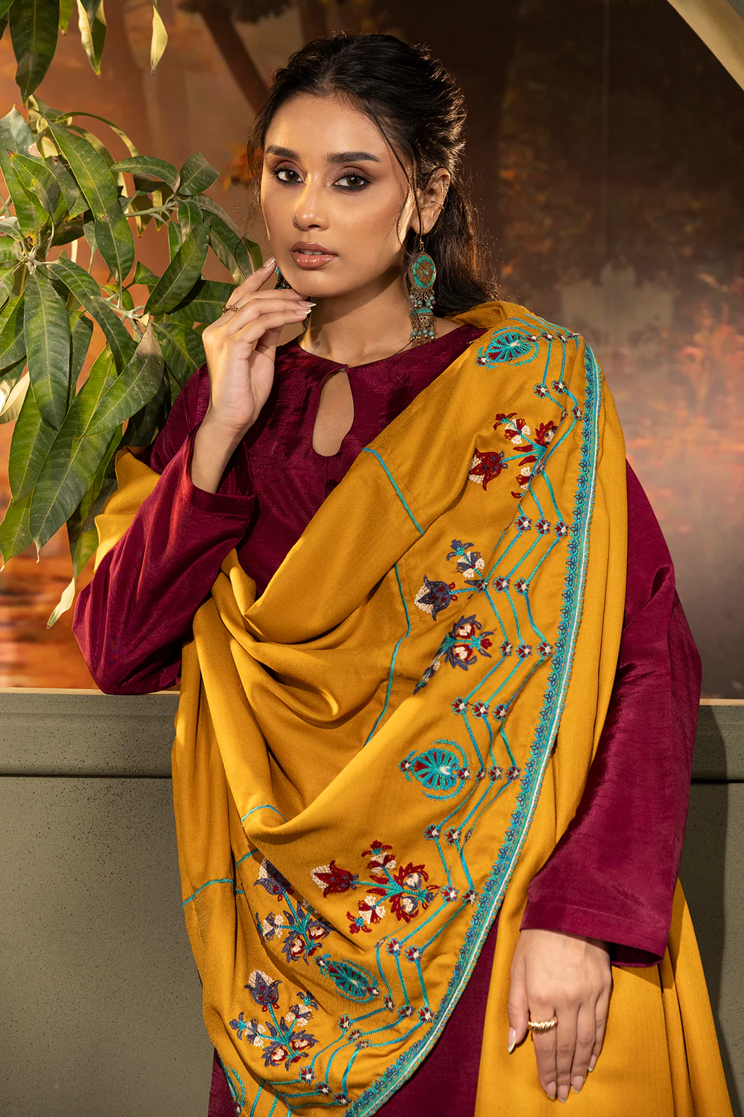 Embroidered Shawl - 0015 - Image 2