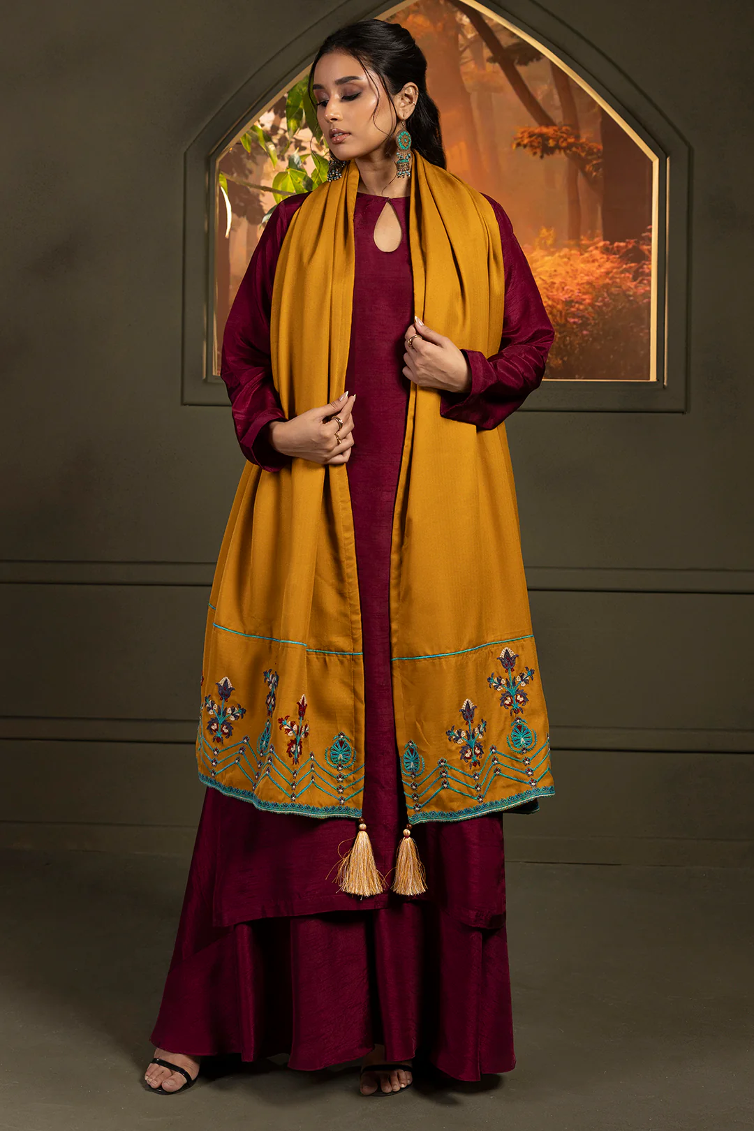 Embroidered Shawl - 0015 - Image 5