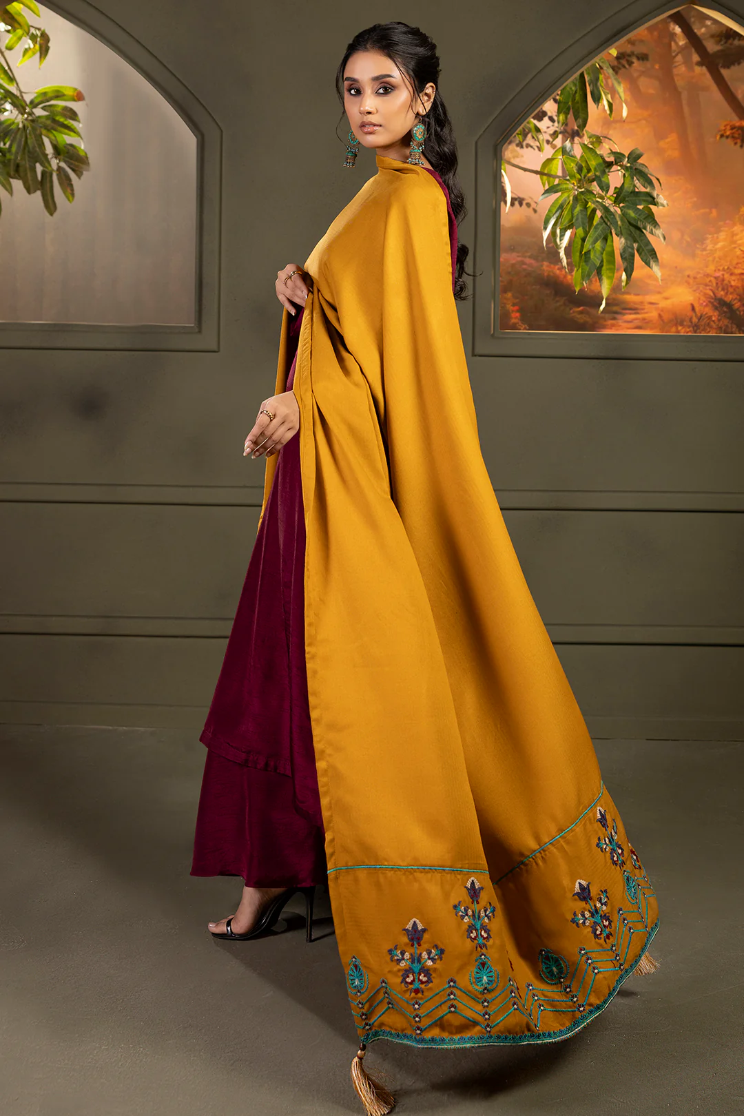 Embroidered Shawl - 0015 - Image 9