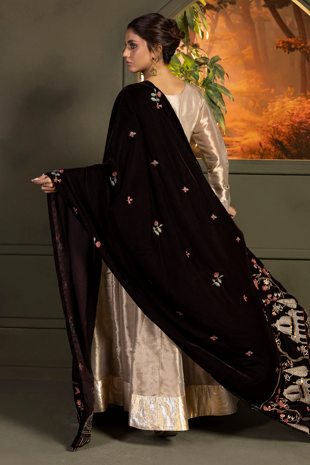 Zari Embroidered Shawl - 0029 - Image 11