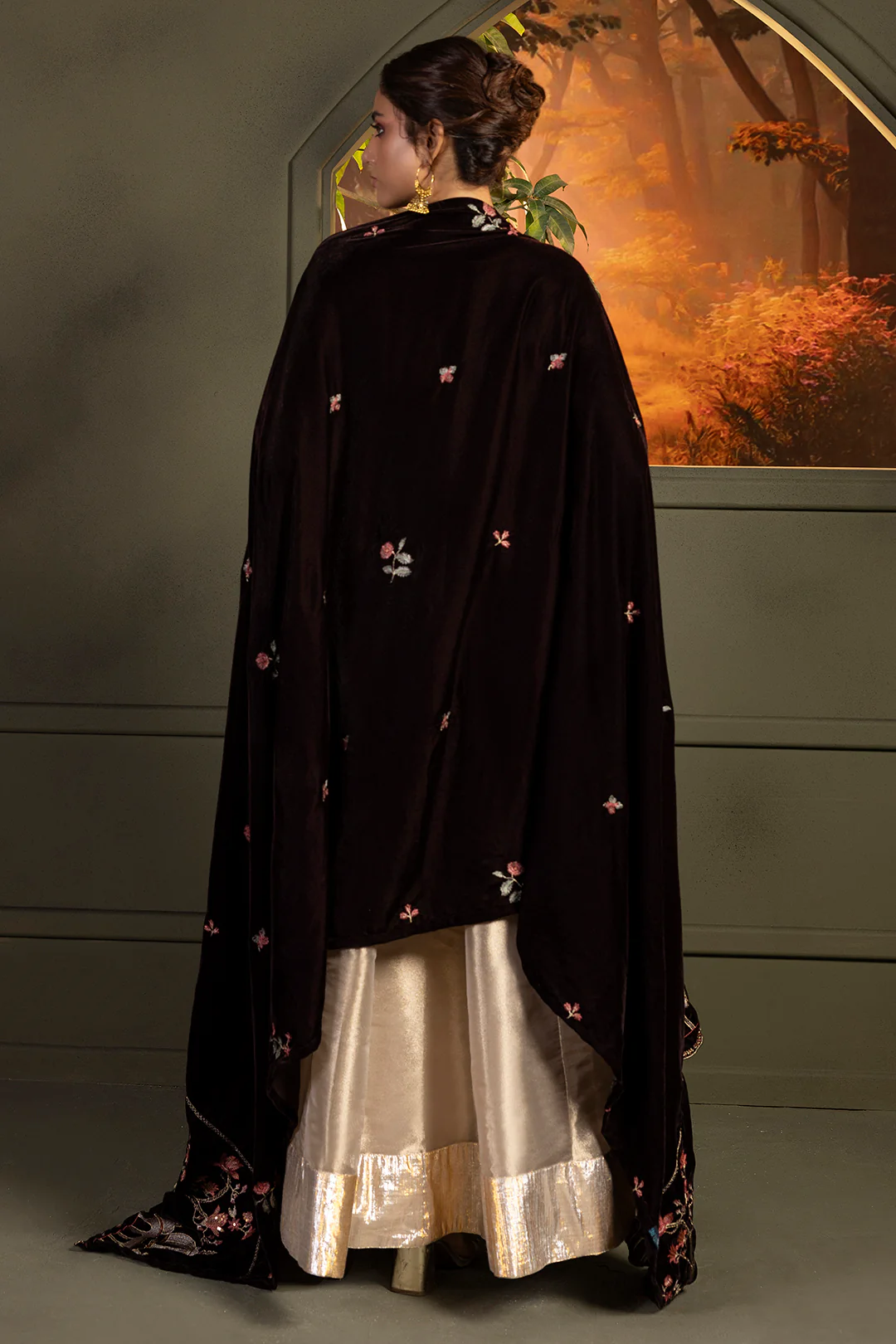 Zari Embroidered Shawl - 0029 - Image 12