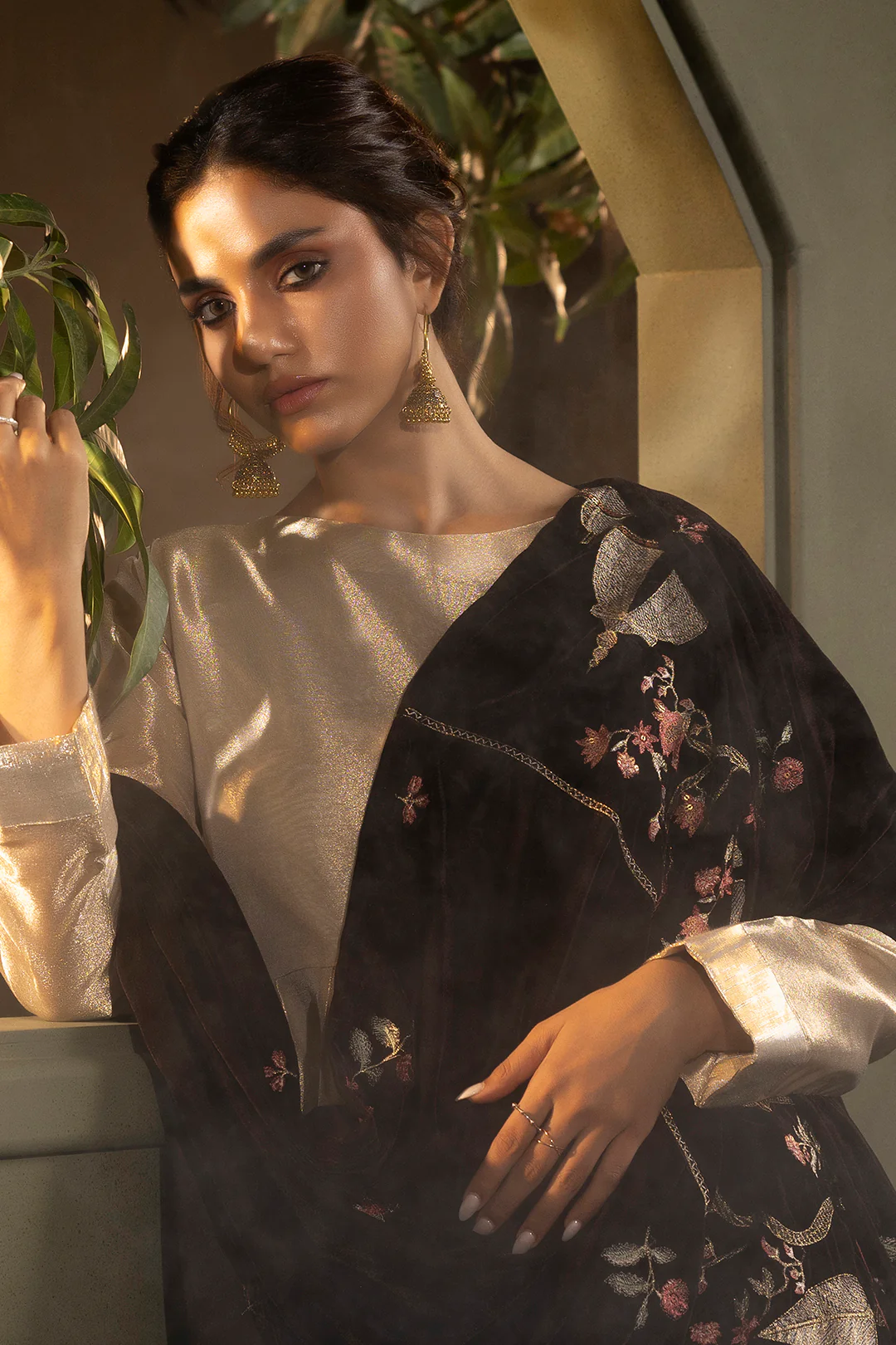 Zari Embroidered Shawl - 0029 - Image 14