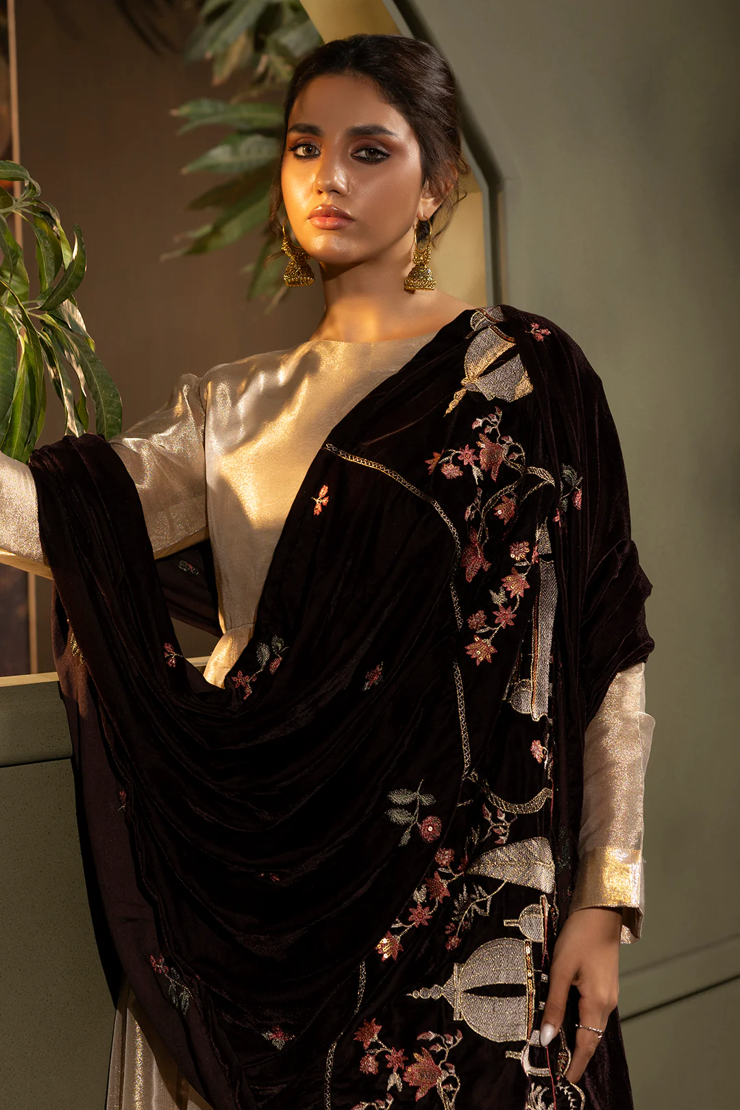 Zari Embroidered Shawl - 0029 - Image 6