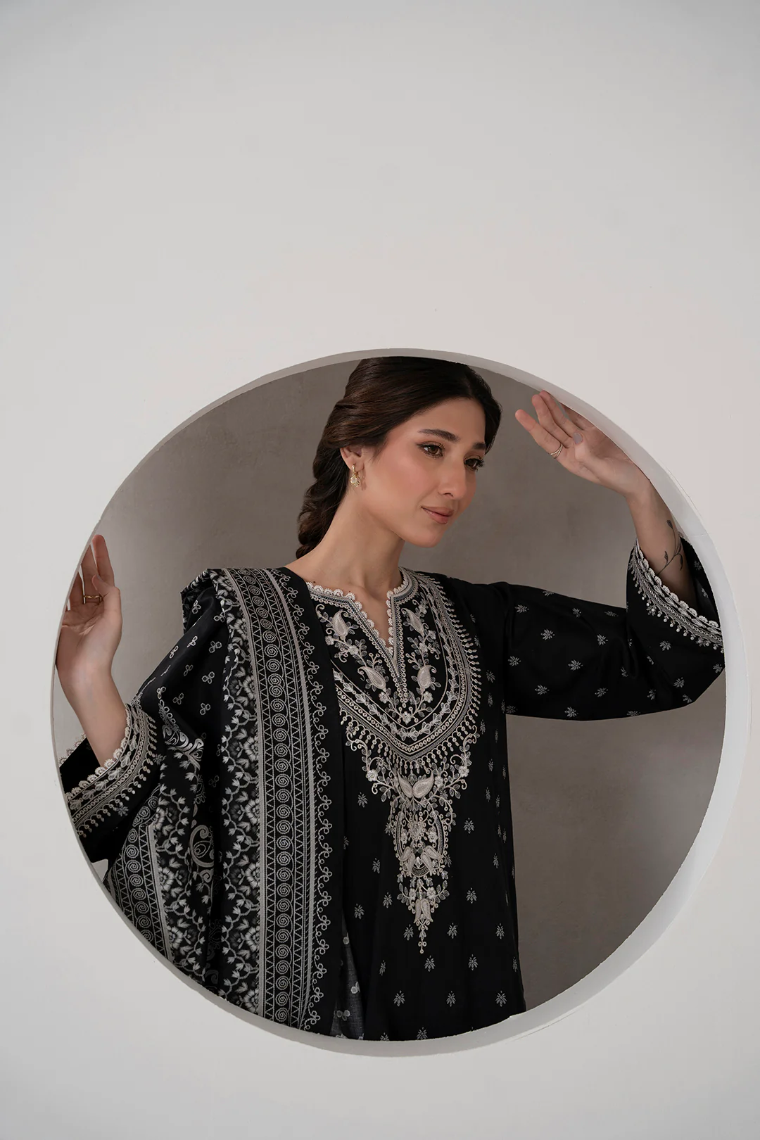 Embroidered Shirt Dupatta - 0640 - Image 5