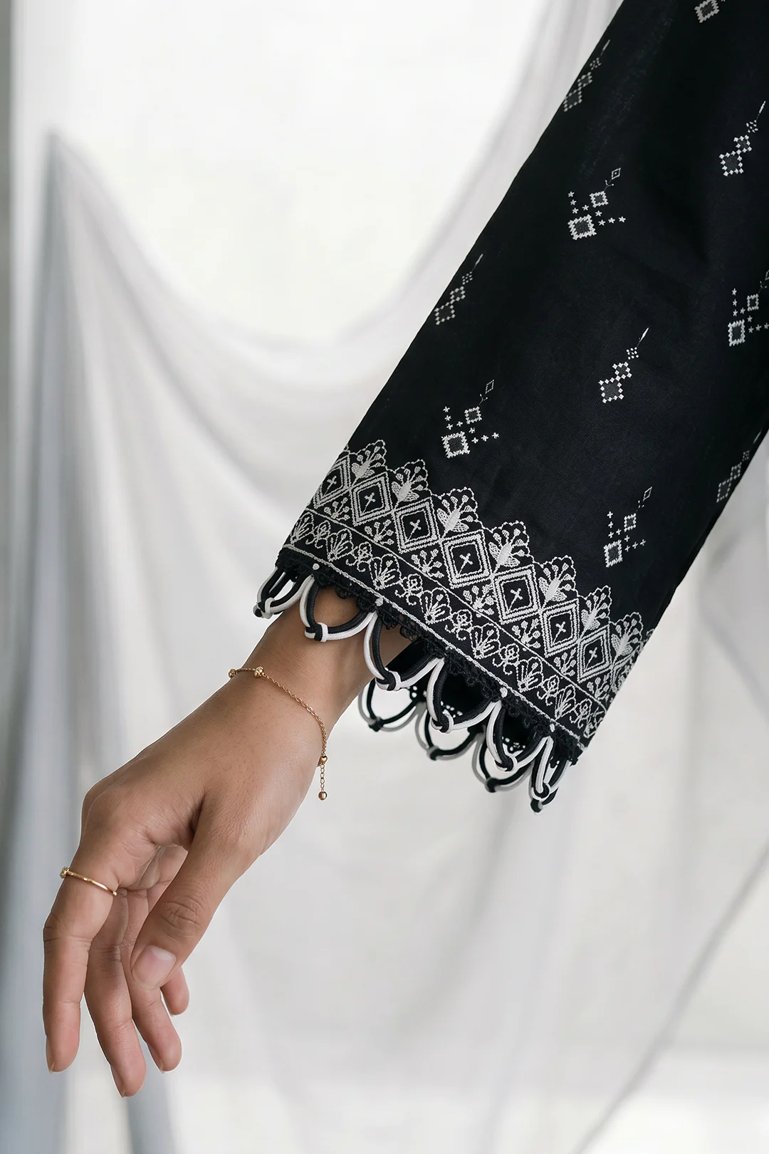 Embroidered Shirt Dupatta - 1067 - Image 6