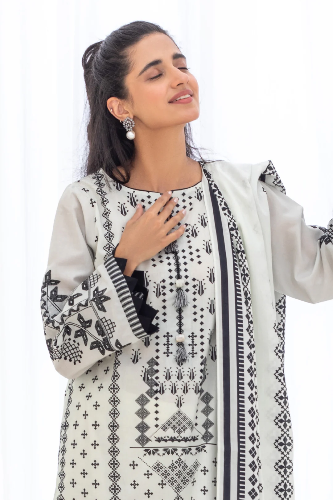 Embroidered Shirt Shalwar Dupatta - 0280 - Image 2
